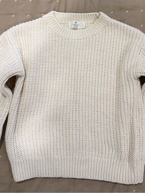 H&M Off-White Ribbed Knit Crew Sweater
